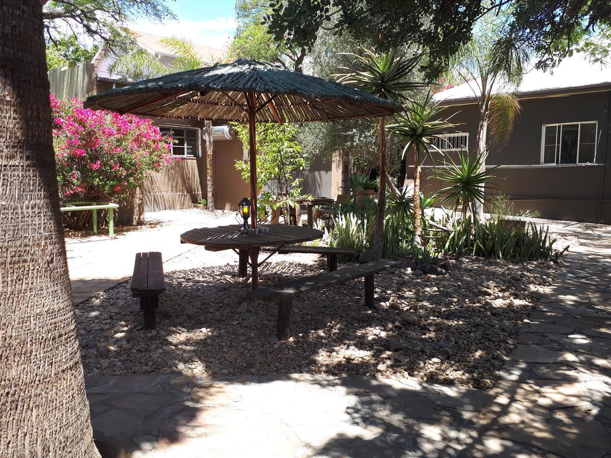Puccini House Bed and Breakfast Windhoek Esterno foto